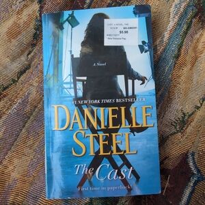 Danielle Steel 'The Cast' Paperback Book